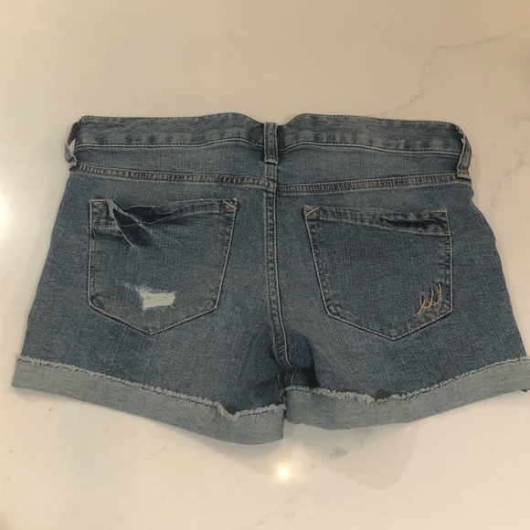 Express jean shorts - Picture 4 of 5